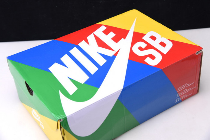 dover street market x nike dunk low triple black dh2686-002