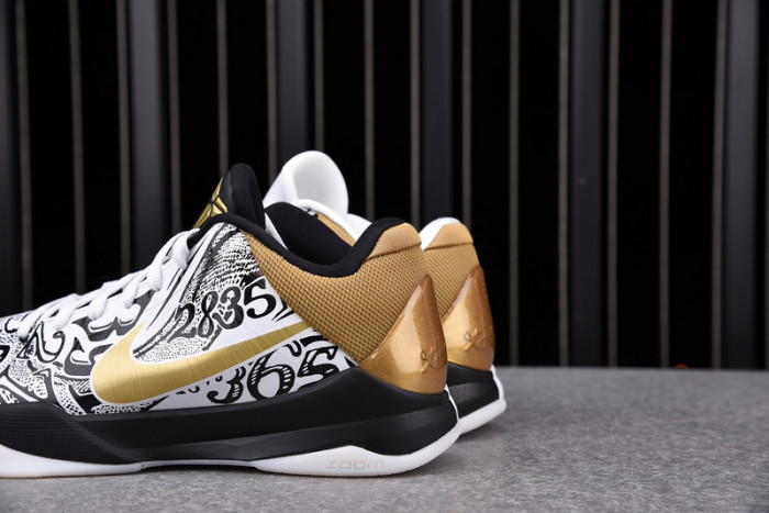 kobe 5 protro black/white/gold ct8044-100
