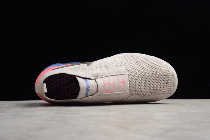 nike air vapormax flyknit moc 2 moon particle/solar red-indigo burst ah7006-201