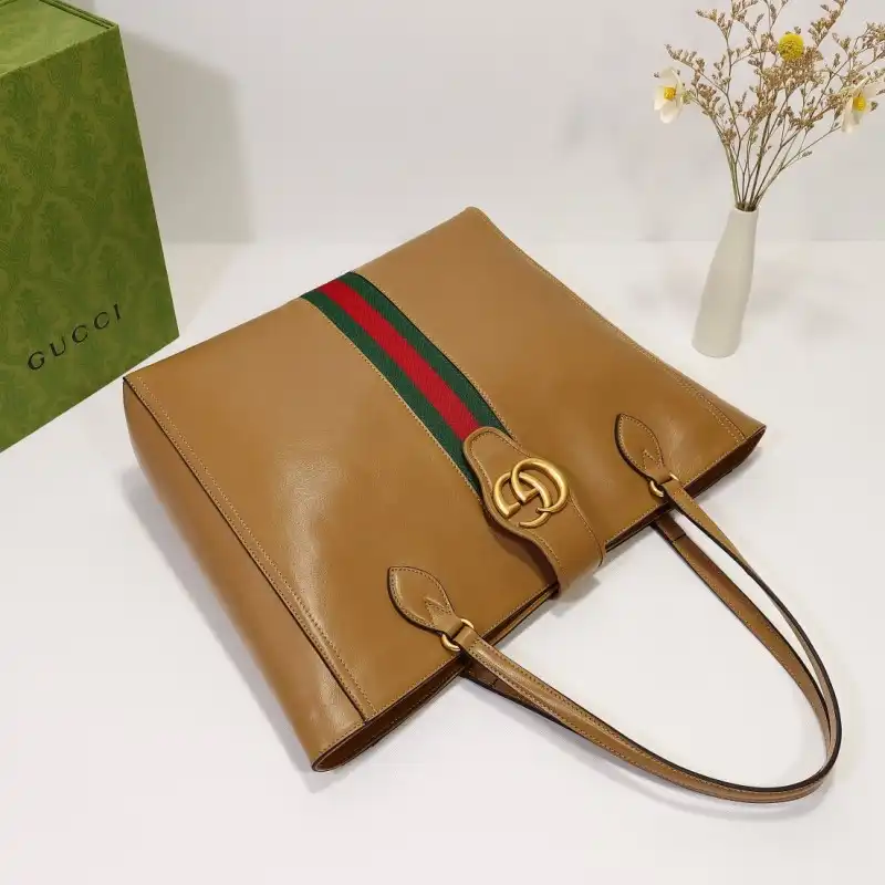 G*u*i s bags 2108dj0070