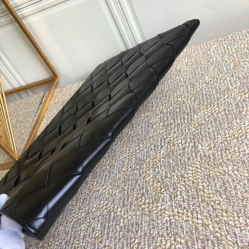 Bottega Veneta Bag 2108SF0190