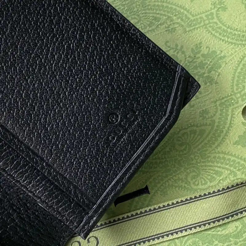 G*u*i s bags 2108ya0092