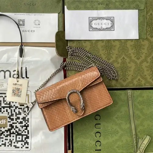 G*u*i bag 2109ya0220