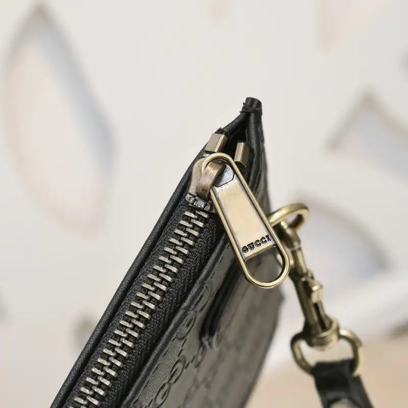 G*u*i bag 2112yz0081