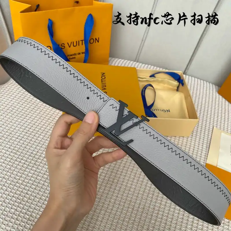 LV Belts 2207XF0043