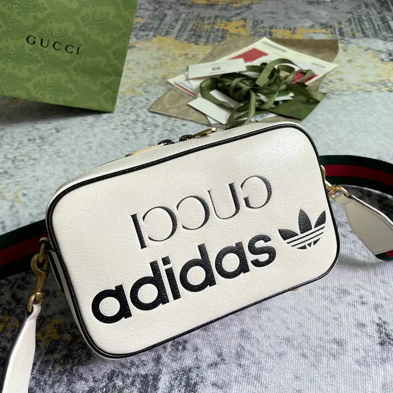 G*u*i bag 2208dj0039