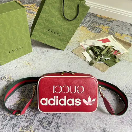 G*u*i bag 2208dj0040