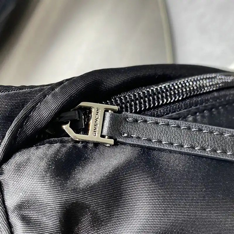 Givenchy Bag 2209SW0073