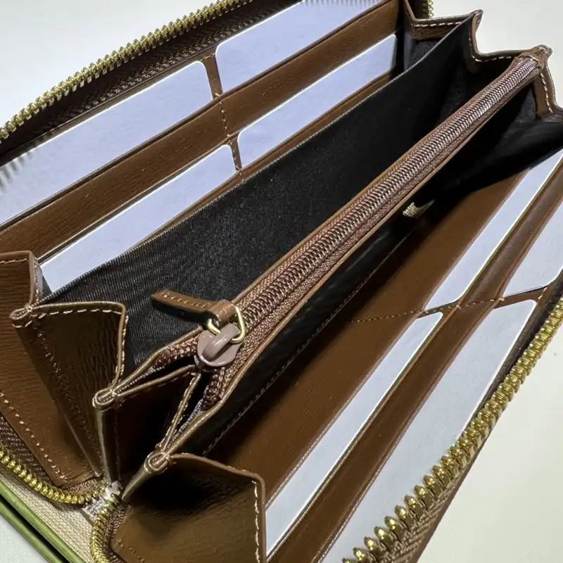 G*u*i bag 2304ya0121