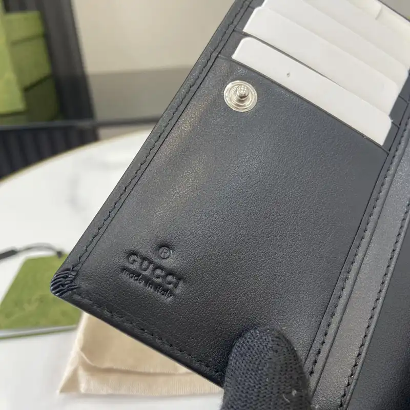 G*u*i bags 2407yz0257