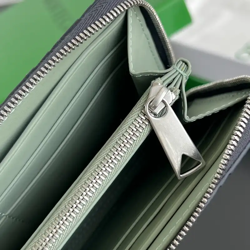 Bottega Veneta Bags 2409SF0023