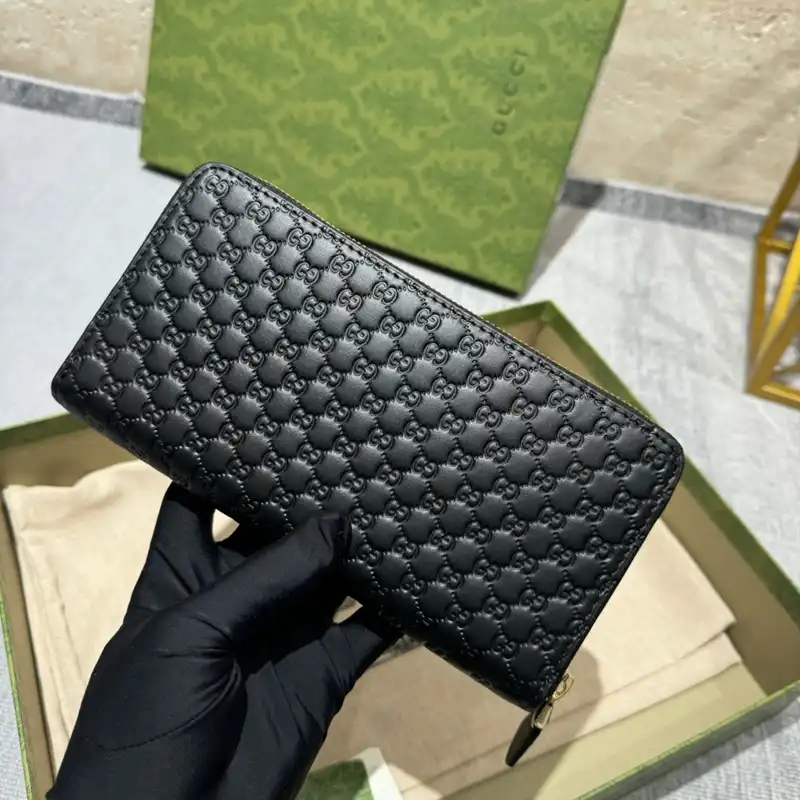 G*u*i bags 2409ya0043