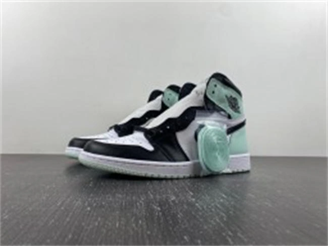 Resilient AIR JORDAN 1 RETRO HIGH OG NRG AJ1 861428 3671