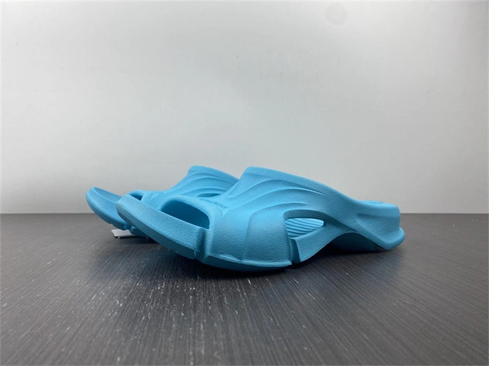 BLCG SLIPPERS SportInspired 5587