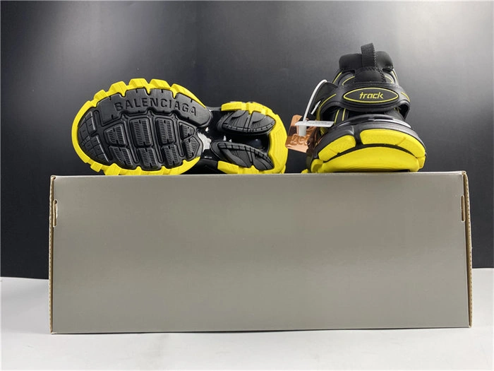 BLCG Track Black Yellow 542023 W3AC1 FlexibleFit 4484