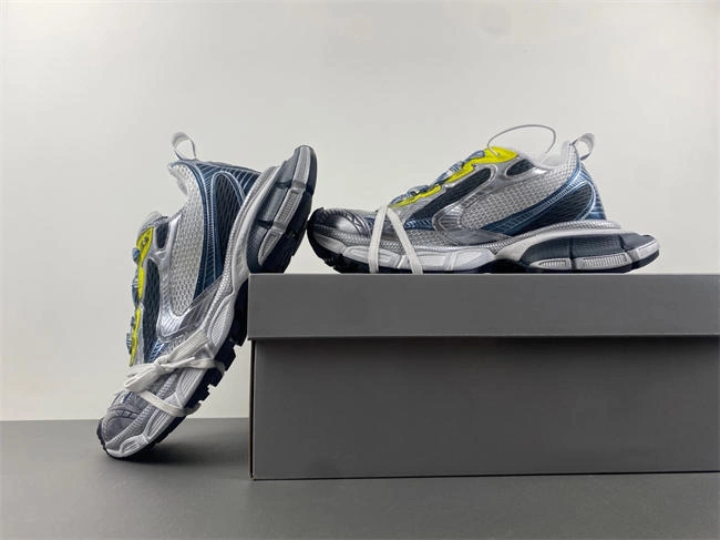 SportInspired Balenciaga IAGA -PHANTOM SNEAKER 734734 W3XL5- 4327