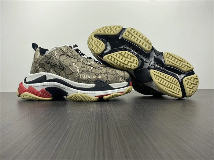 Chic Gocci x BLCG The Hacker Project Triple S Beige  677192 ULZ10 38