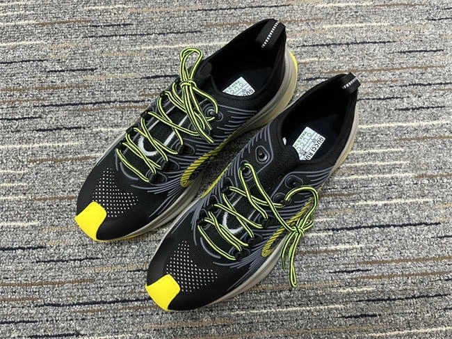 sunprotective G*u*i runners 91