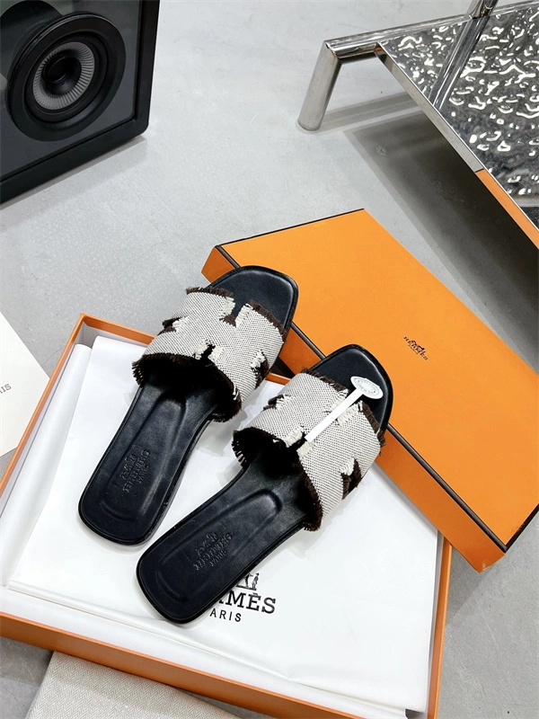 Premium H Slipper 2373