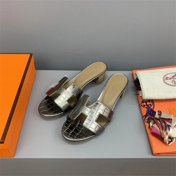 Timeless H Slipper 2385