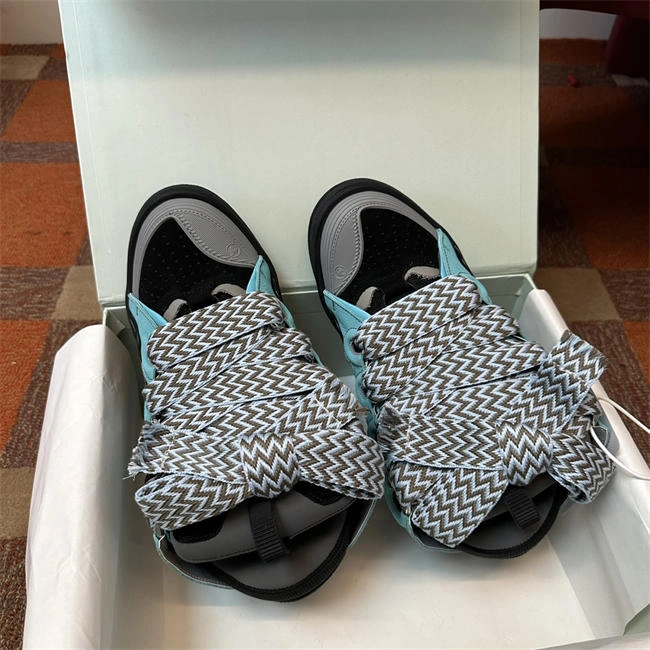 Trendsetting Lanvon Curb Sneaker 813