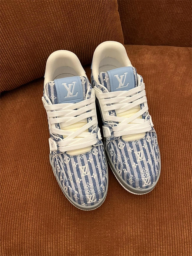 Colorful Lv Trainer Sneaker 2078