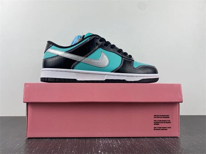 Nike SB Dunk Low Diamond Supply Co. Aqua Blue 304292- Supportive 4650