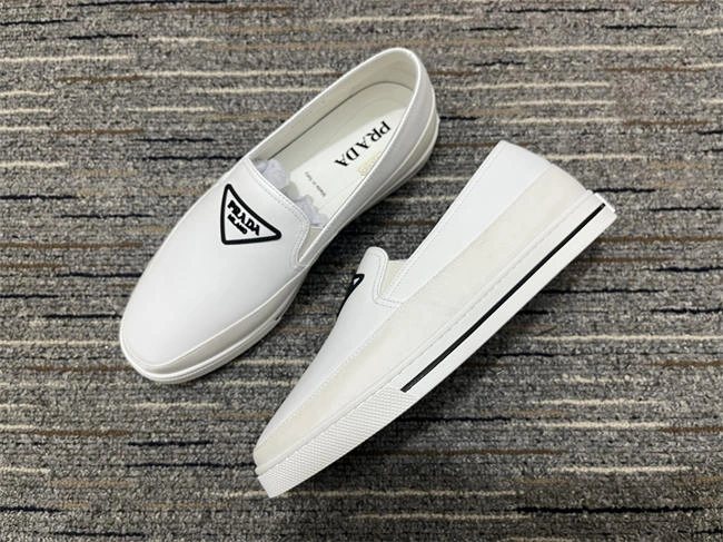 Prada Leather Sneaker Comfortable 3316