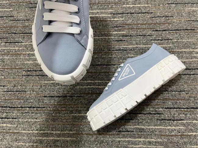 WellDesigned Prada Sneaker Women 3400