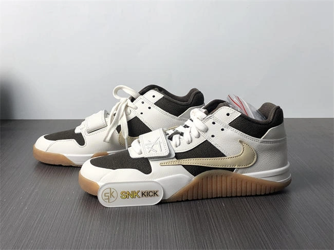 Travis Scott x Jordan Cut The Check   P Breathable 3578